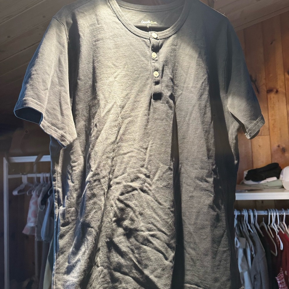 Goodfellow & Co Short Sleeve Henley - Dark Gray